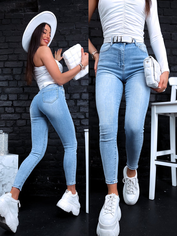 Gaiši zilās džinsa EXTRA HIGH WAIST + PUSH-UP bikses AP6-3