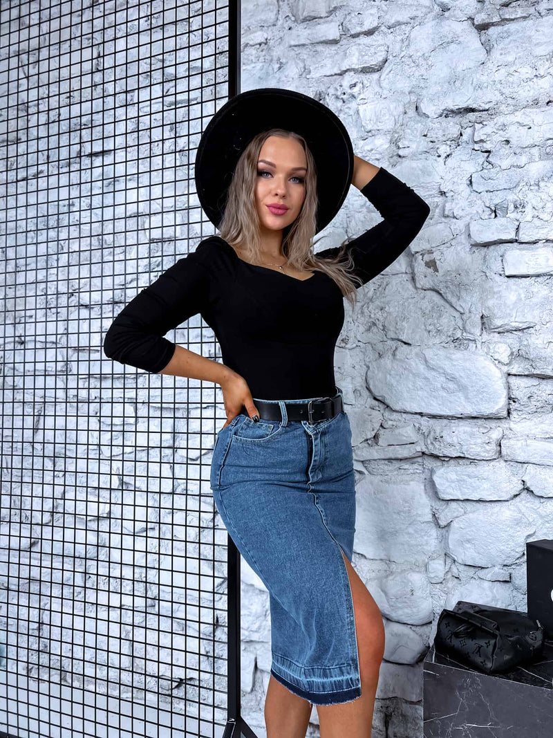 One size, viskozes tops ar savilktiem pleciem