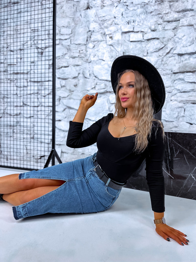 One size, viskozes tops ar savilktiem pleciem